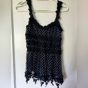 🖤🤍Like New Cute Lace Bebe top🤍🖤